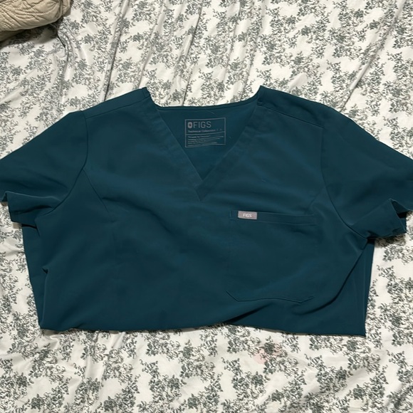 Figs top large - Picture 1 of 1